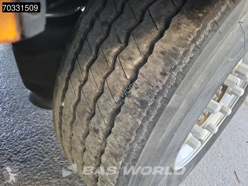 Полуприцеп Krone Hardwood Omega Lift Axle Anti...