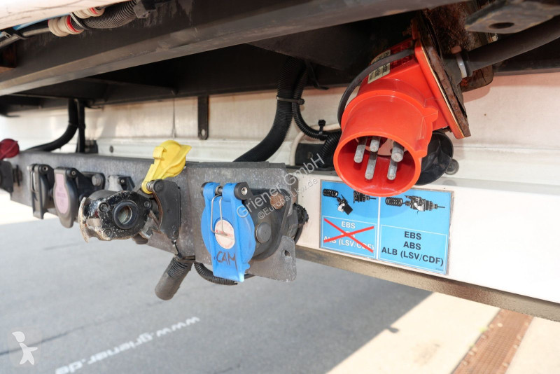 نصف مقطورة Schmitz Cargobull 18 /LZG CITY...