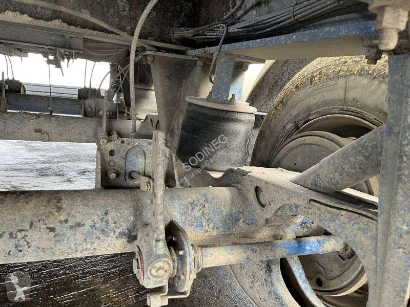 Semi remorque Benalu  3 ESSIEUX