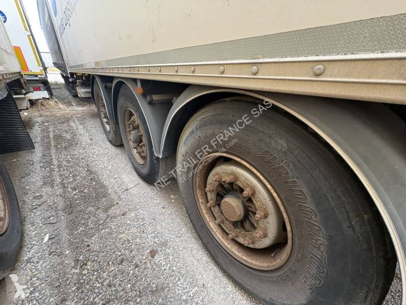 Semirimorchio Fruehauf