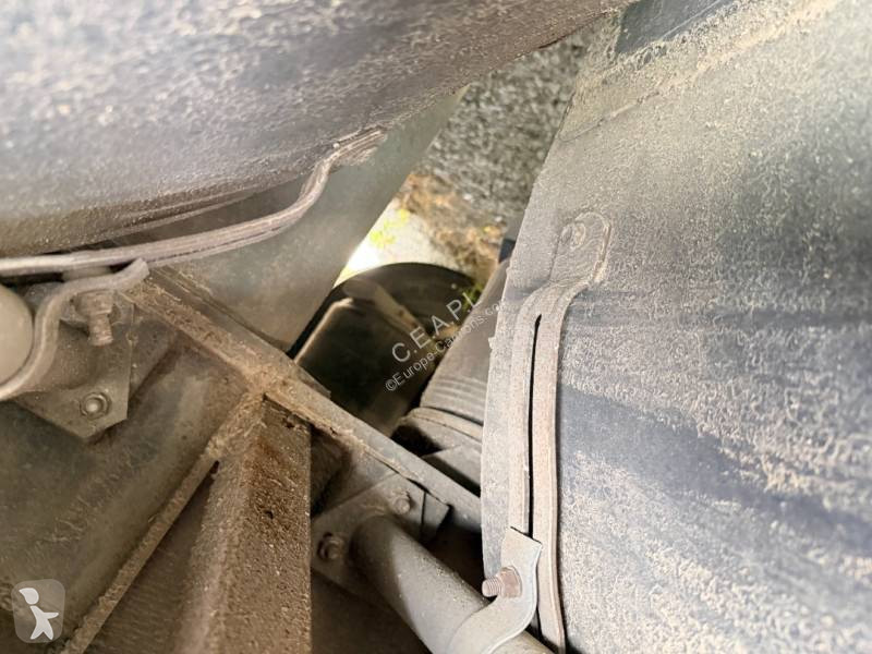 Semi remorque Samro a étages Accidentée
