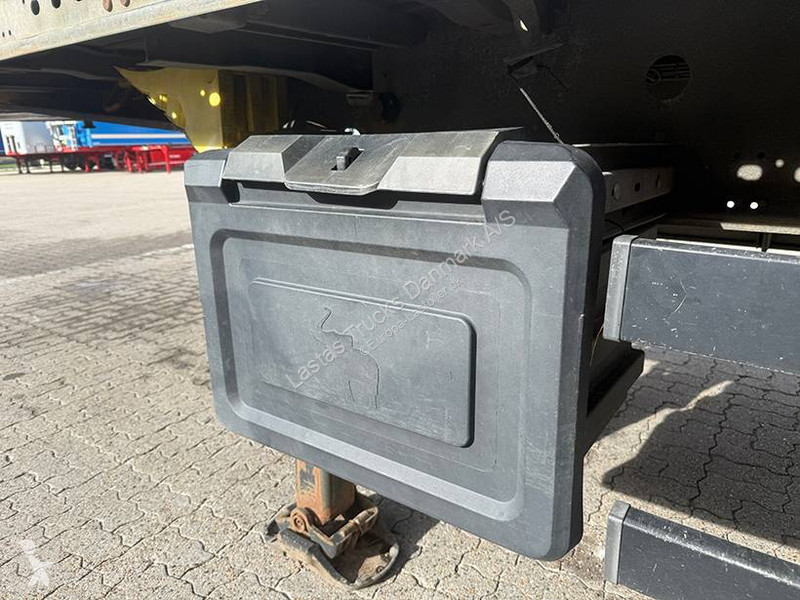 Полуприцеп Schmitz Cargobull 3 axle Flatbed /...