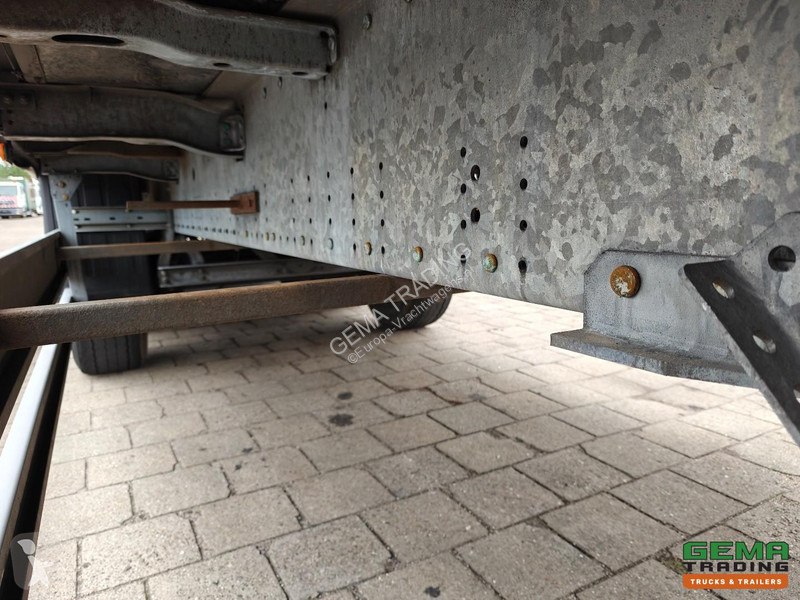 Полуприцеп Schmitz Cargobull SCB*S3T Sliding...
