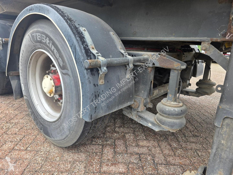 AJK OP 17-30/22 5 3-axle tipper - Mercedes...