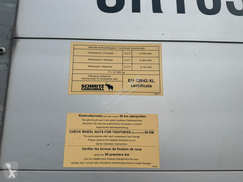Schmitz Cargobull Schuifzeil semi-trailer