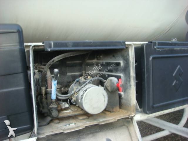 Semitrailer Spitzer CITERNE PULVE 58M3 38T...