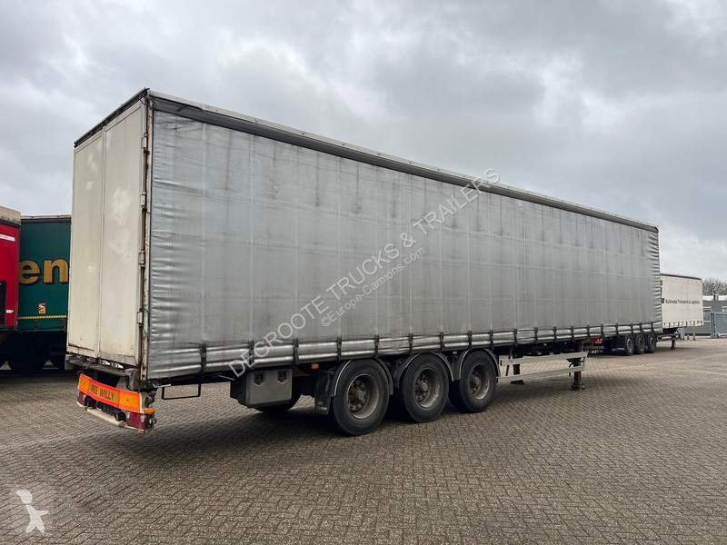 Semitrailer Kässbohrer Tautliner