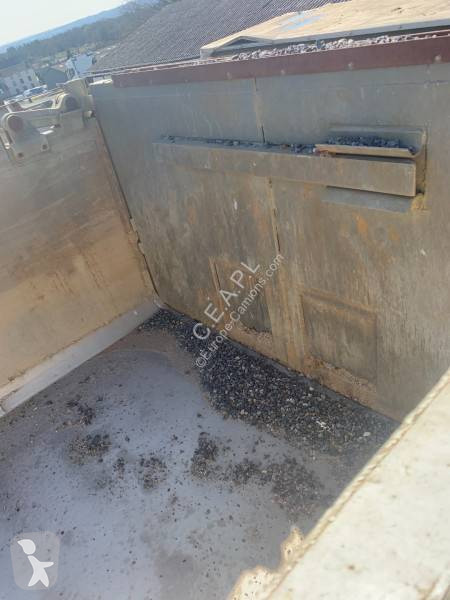 Semitrailer Total Trailers