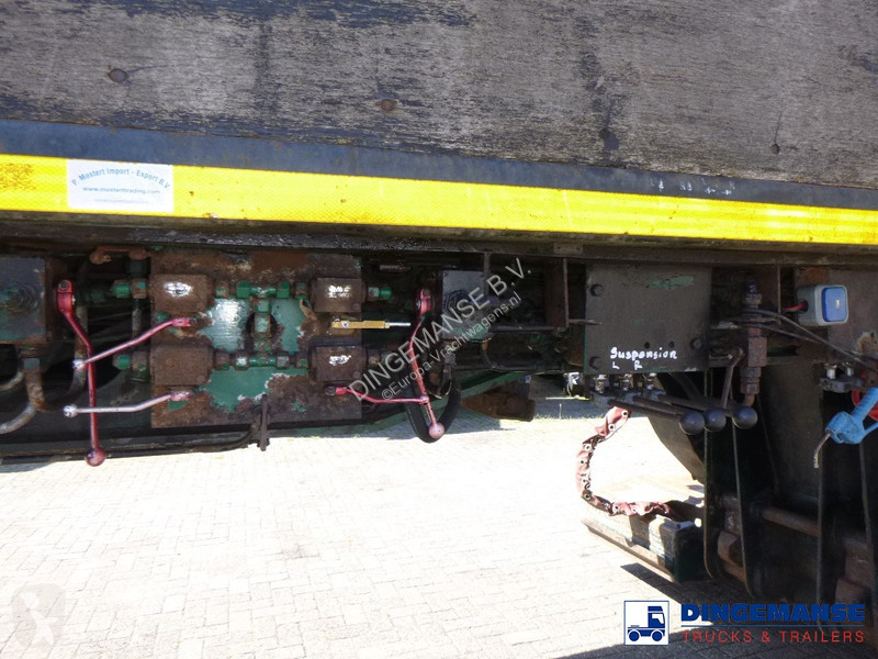 Semiremorca Nooteboom 3-axle lowbed trailer 33...