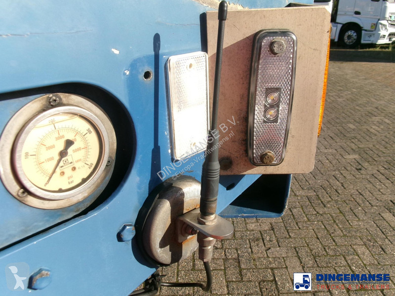 Semiremorca Goldhofer 3-axle lowbed trailer...