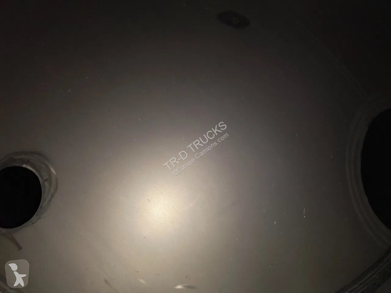 Oplegger Maisonneuve 29000L INSULATED INOX TANK...