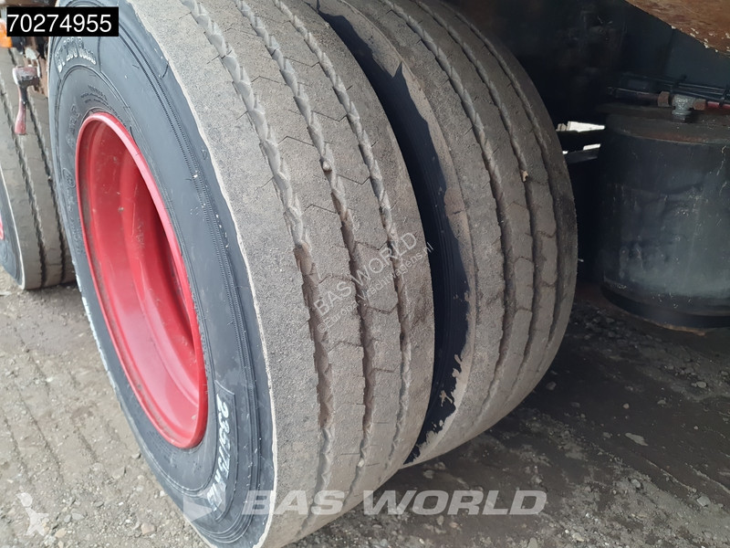 Semitrailer Goldhofer STZ-TL3029/80 3 axles...