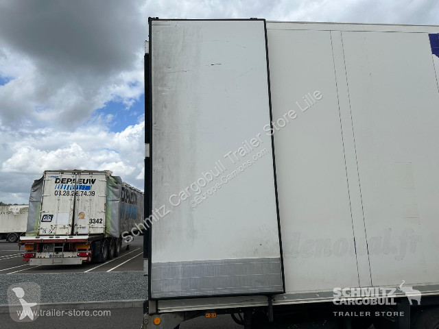 نصف مقطورة Schmitz Cargobull Semitrailer Reefer...