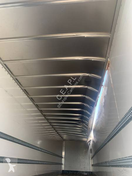 Semirimorchio Fruehauf Express Liner accidentée