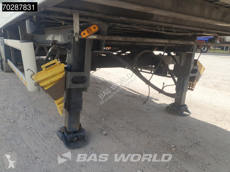 Semiremorca Carnehl CSS/AL 3 axles 8mm Liftachse
