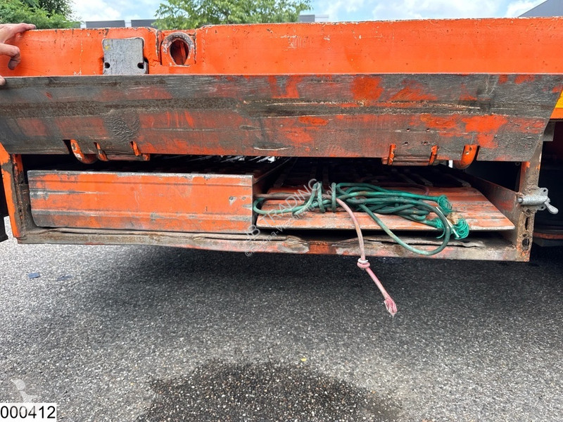 Semitrailer Nooteboom Lowbed 60.000 KG,...