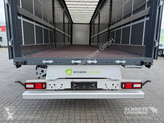 Oplegger Berger Curtainsider Standard Getränke