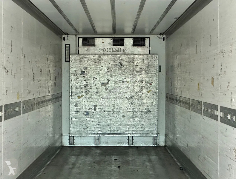 Semitrailer Schmitz Cargobull SCB*S3B SCHMITZ...