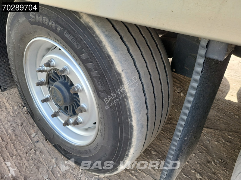 Semitrailer Chereau Thermo King SLXi 300 3 axles