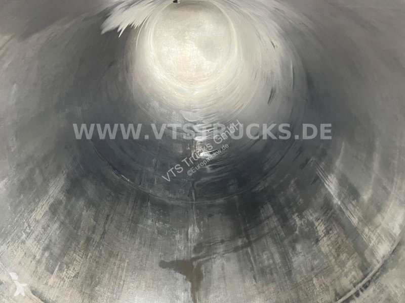 نصف مقطورة Kässbohrer SSK60 Kippsilo