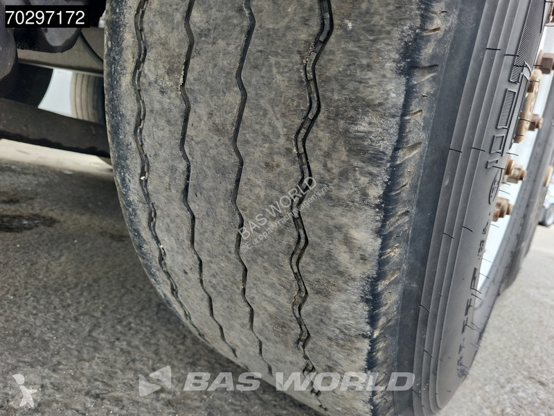 Semi remorque  39000L Liftachse Cement