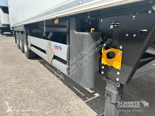 نصف مقطورة Schmitz Cargobull Reefer Standard