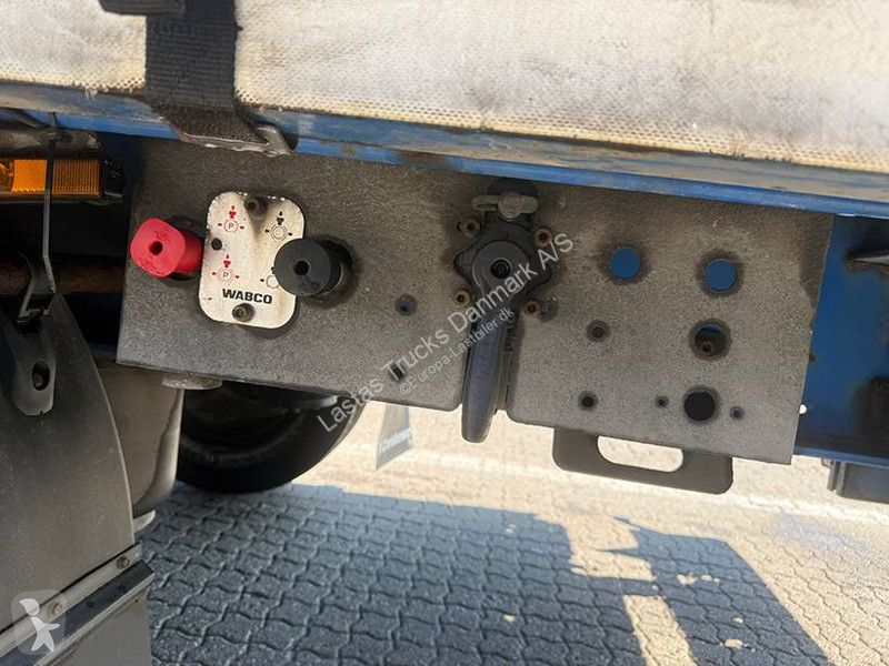 نصف مقطورة Kel-Berg Curtainsider / Planenauflieger
