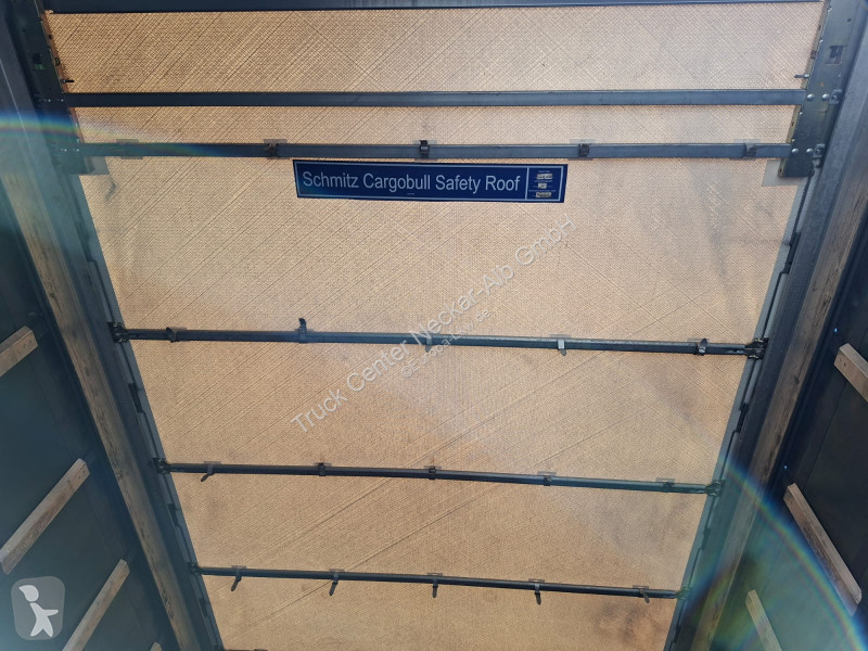 نصف مقطورة Schmitz Cargobull   3 Achs Mega...