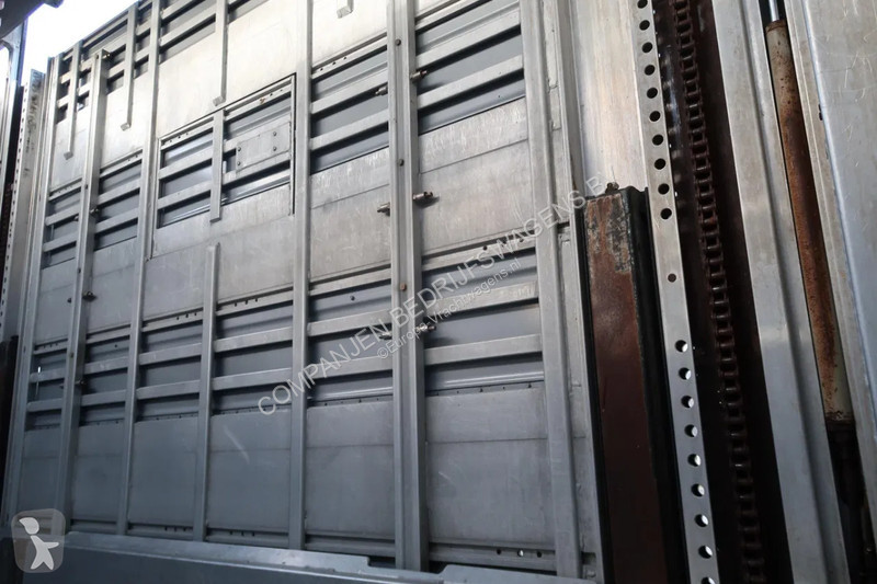 نصف مقطورة Pezzaioli SBA 31 - Cattle transport...