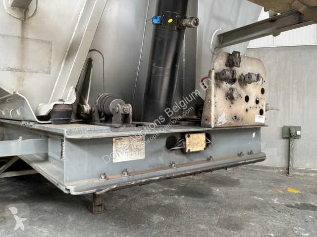 Semi reboque MOL K812