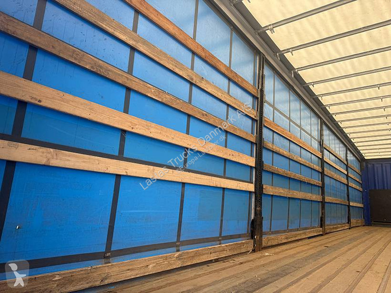نصف مقطورة Krone Curtainsider / Planenauflieger
