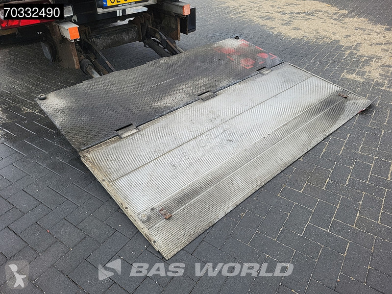 نصف مقطورة Schmitz Cargobull SCB*S3T APK 10/26...