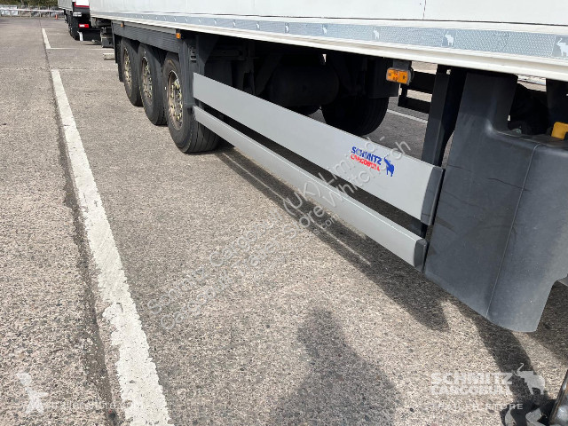 Oplegger Schmitz Cargobull Reefer Standard