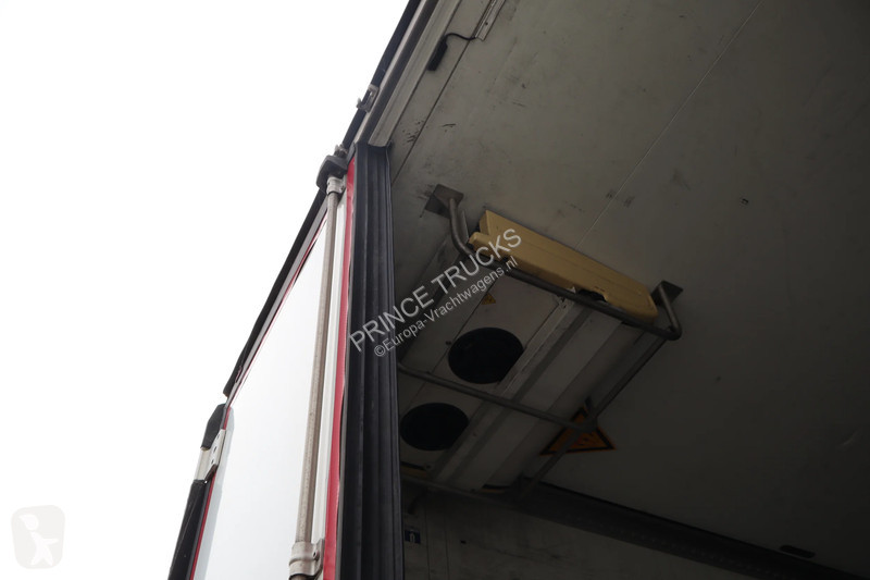 Semirremolque Schmitz Cargobull Carrier Vector...