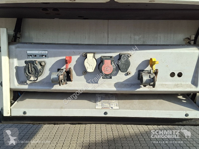نصف مقطورة Schmitz Cargobull Tiefkühler...