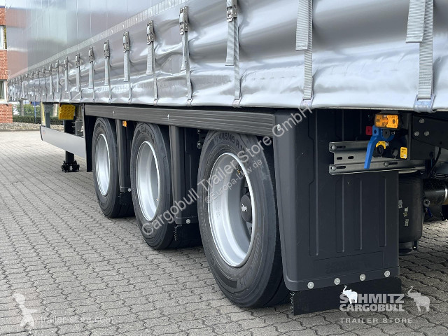نصف مقطورة Schmitz Cargobull Curtainsider Mega...