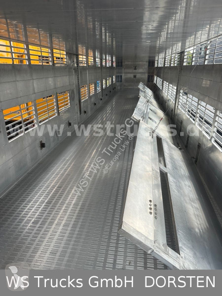 نصف مقطورة  Finkl  3 Stock Hubdach Typ 2