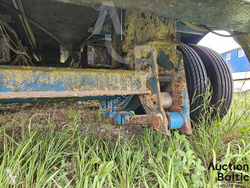 Stokota 3SC43 semi-trailer