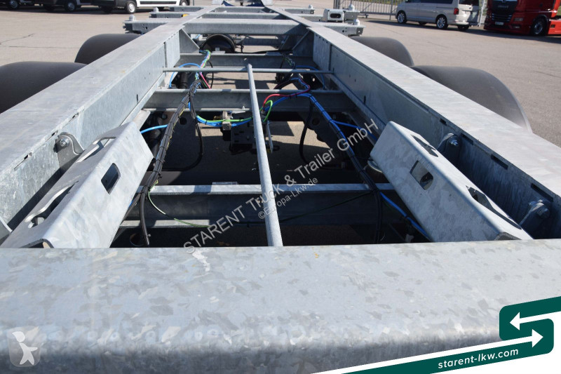 نصف مقطورة Fliegl Containerchassis ADR...
