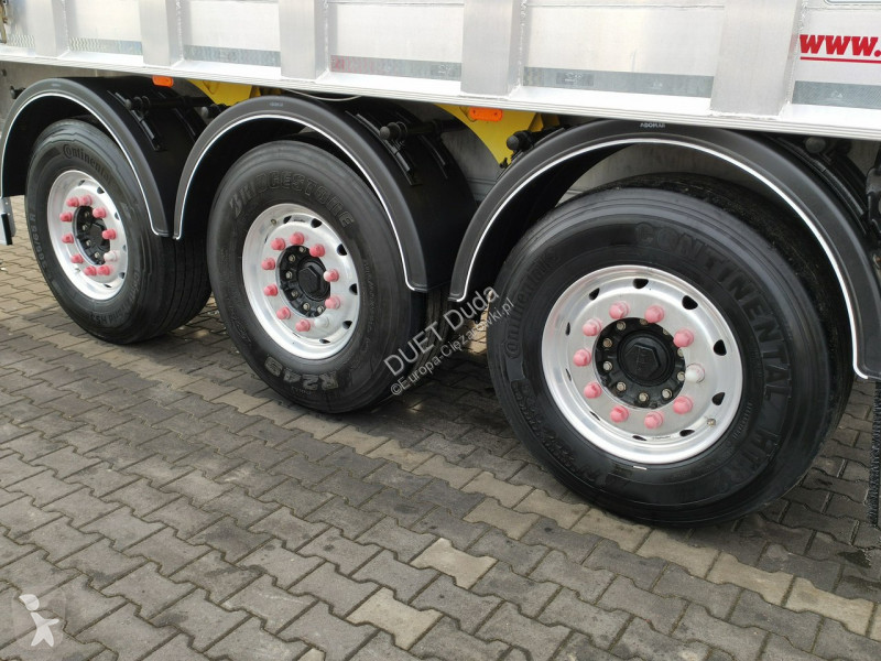 Semiremorca Benalu  MULTIRUNNER 87