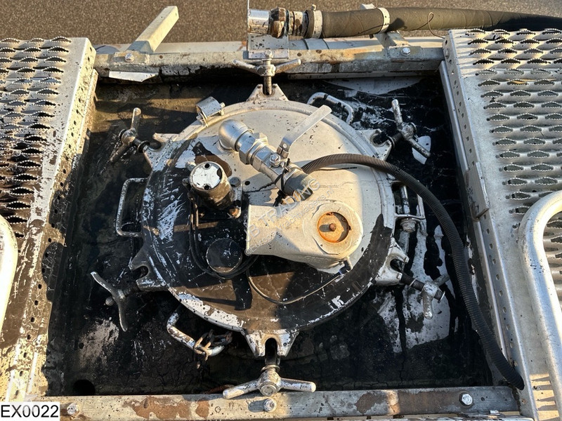Semi reboque Trailor Bitum 34120 Liter, 1...