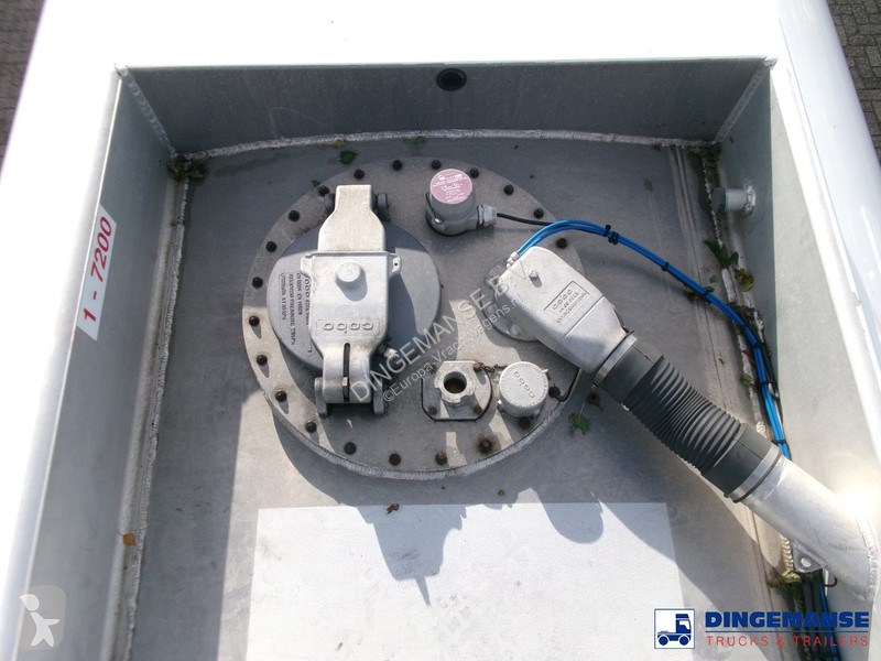 Semiremorca Cobo Fuel tank alu 44.7 m3 / 6 comp...