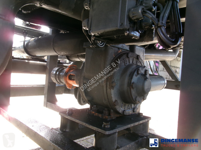 Semiremorca LAG Fuel tank alu 44.5 m3 / 6 comp...