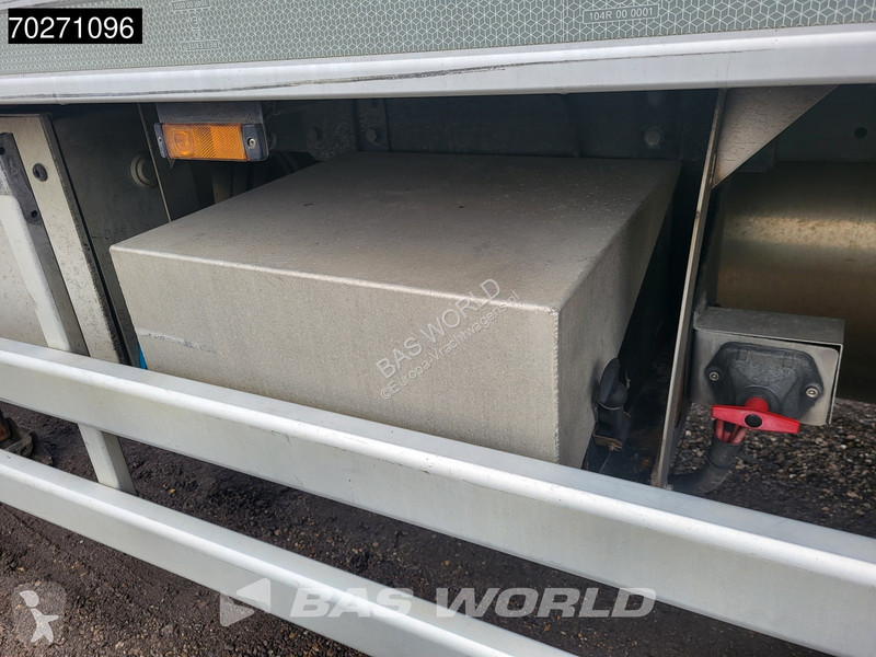 Semiremorca Lamberet SR2B-5T8-1B Tailgate...