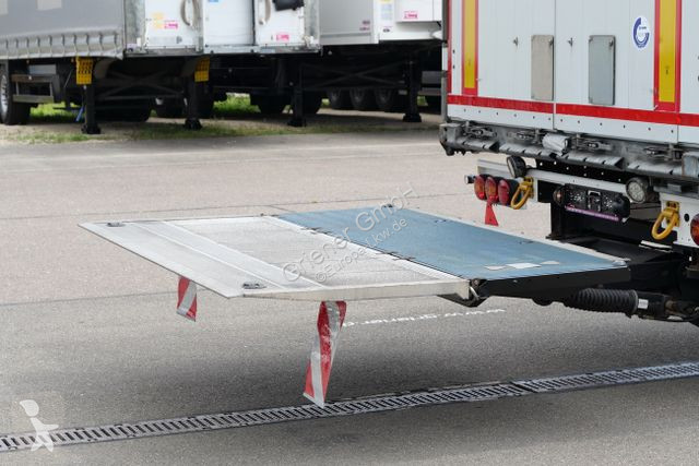 Návěs Schmitz Cargobull 24/ LBW 2000 kg /...