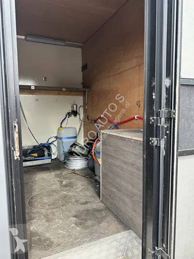 Oplegger  Camper 4x bed keuken douche toilet...