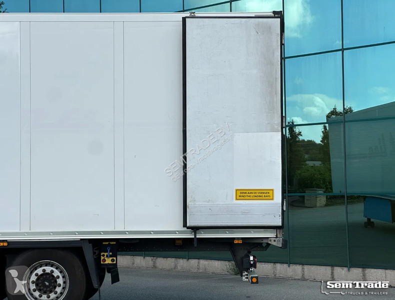 Oplegger Schmitz Cargobull SCB*S3B THERMO KING...