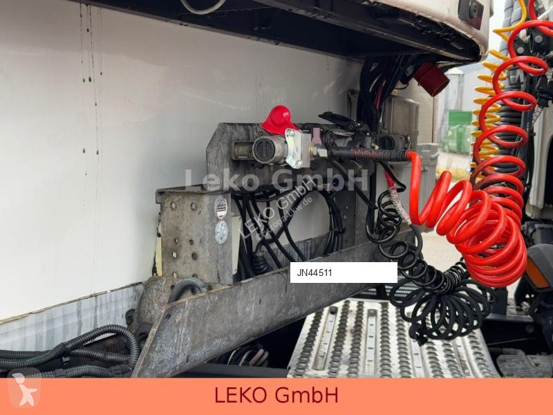 Semitrailer Fruehauf FST 4 FC Mit Carrier Vic...