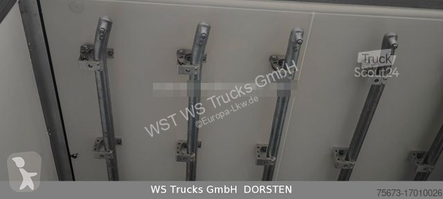 Semitrailer Krone Kühlauflieger Carrier Vector...
