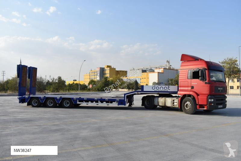 Превоз на строителна техника Donat 3 axle...